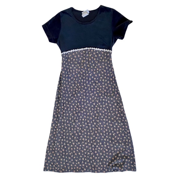 Expressions Other - VTG 90's Dainty Grunge Twee Short Sleeve Velvet Heat Printed Daisy Midi Dress